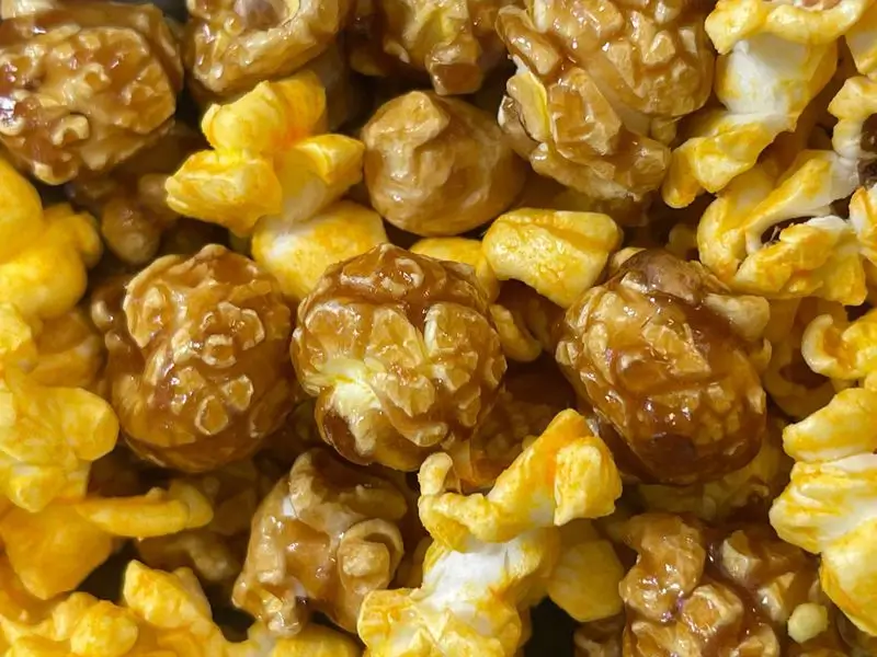 Extra Butter Chicago Style popcorn
